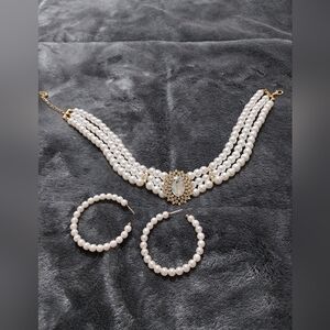 Fashion Elegant Pearl Necklace and Earring Set